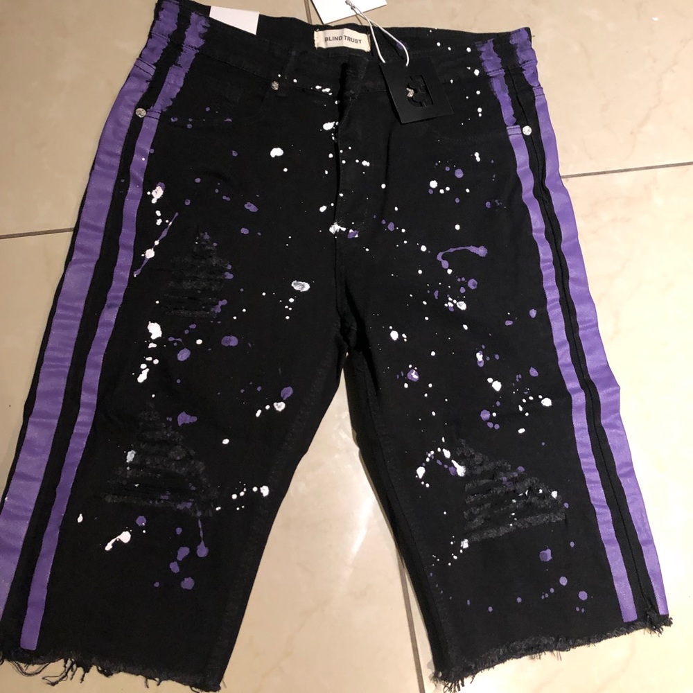 Blind trust shorts